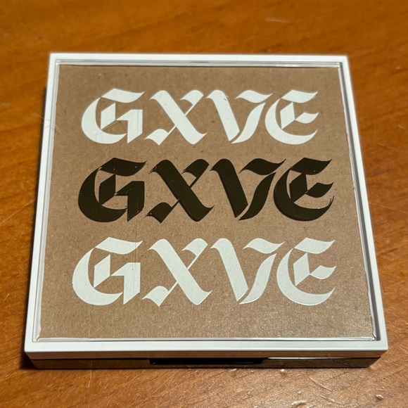 GXVE Eye See In Color Quad Eyeshadow Palette - Picture 4 of 16